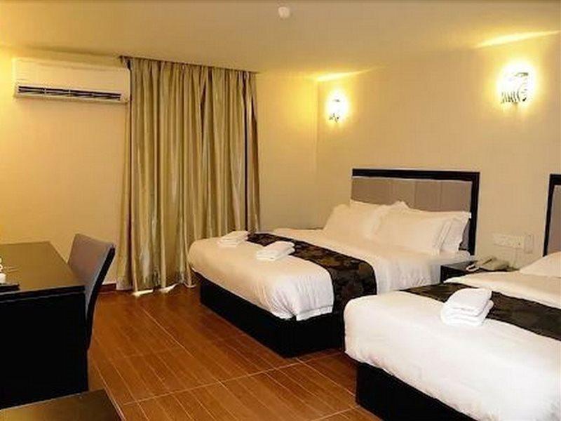 Kk Waterfront Hotel Kota Kinabalu Dış mekan fotoğraf